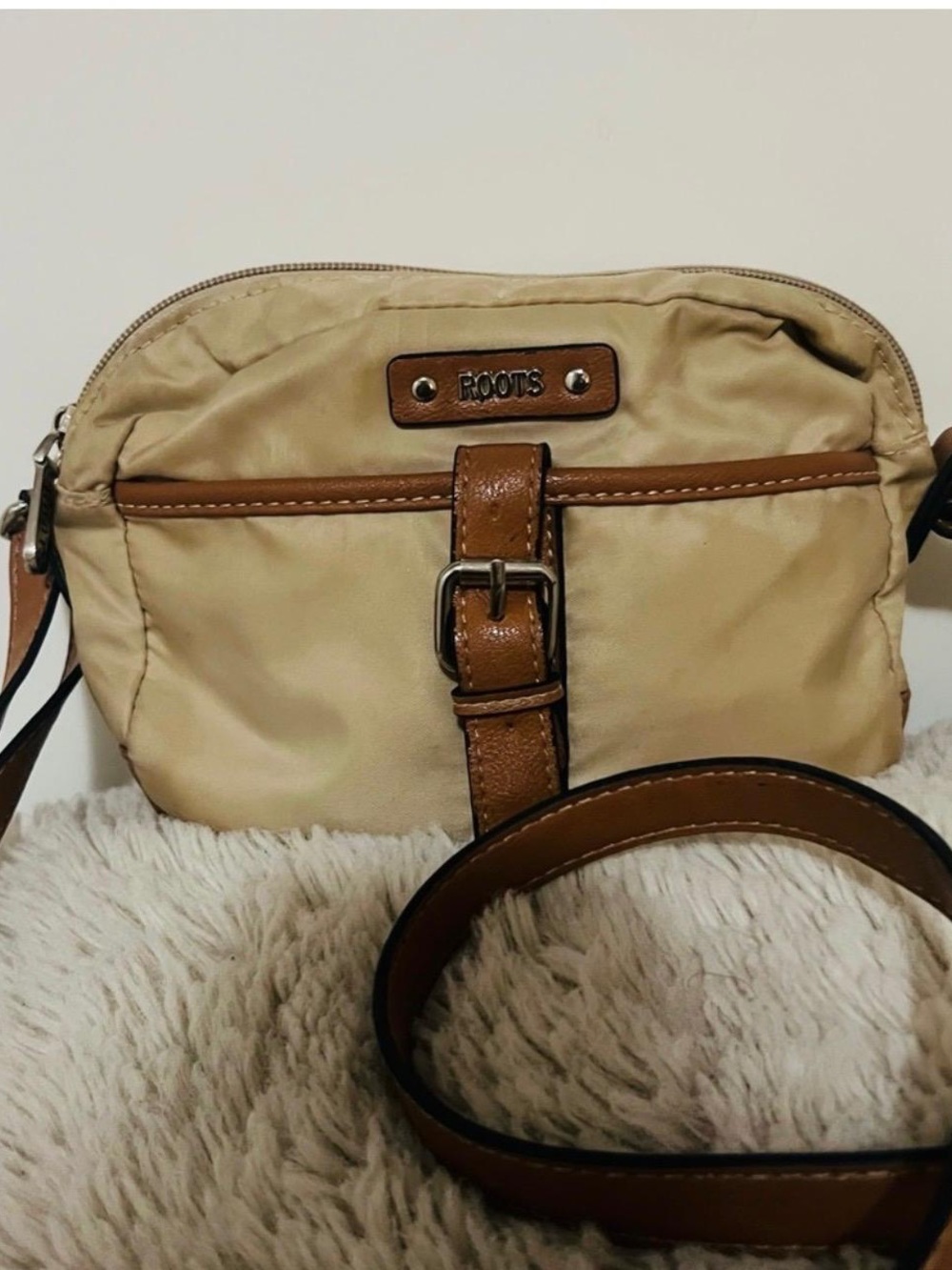Roots Cream Crossbody Bag with Brown Trim